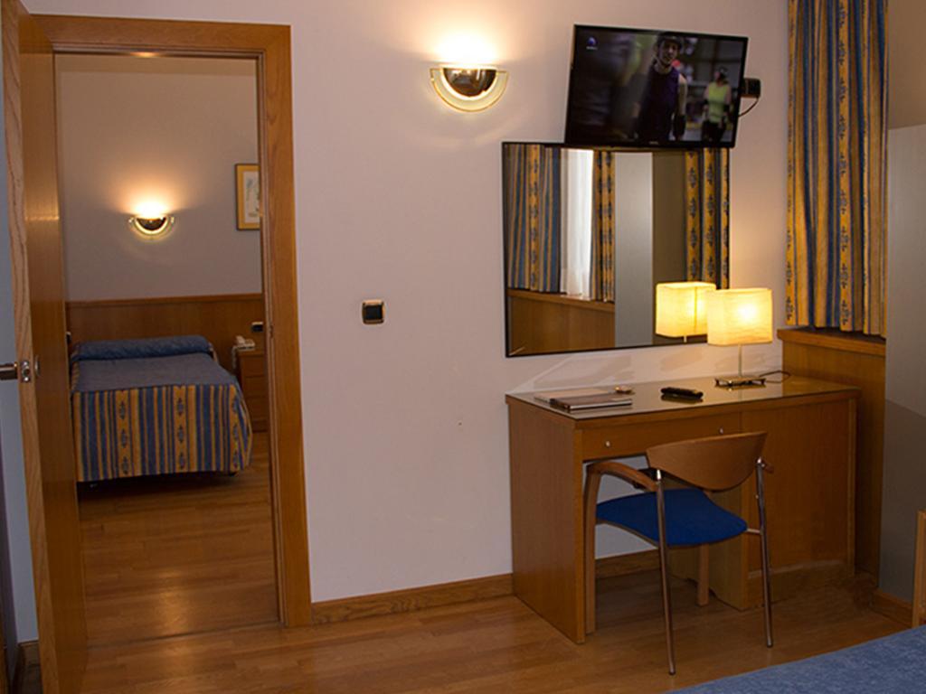 Encasa Hotel Almansa Room photo